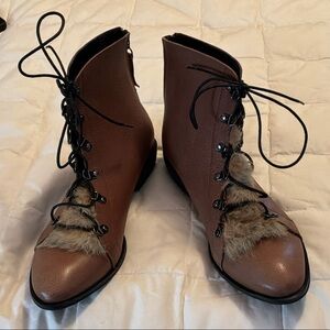 ALL BLACK- Boots- Lace up- Back Zippers- Rabbit fur Lined-39